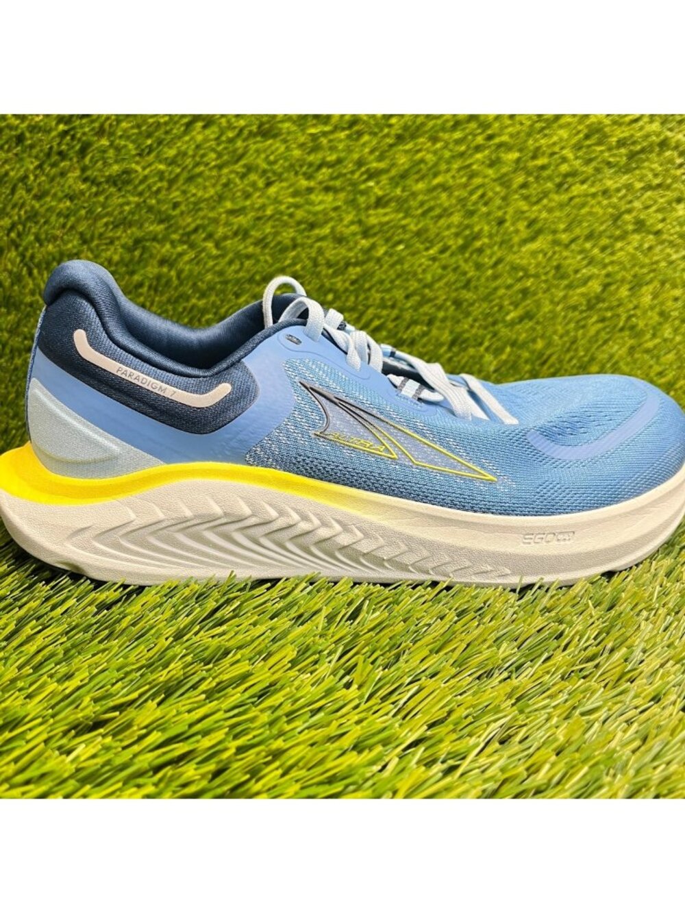 Altra Paradigm 7 Womens Size 7.5 Blue White Athletic Running Shoes Sneakers